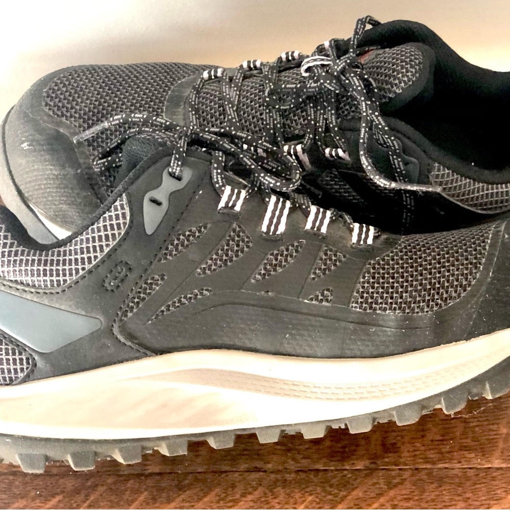 New - Merrell Women's Black and Gray Work and Walk Shoes